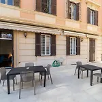 Apartament Domus Aurea And *