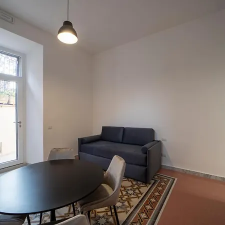 Apartment Domus Aurea And