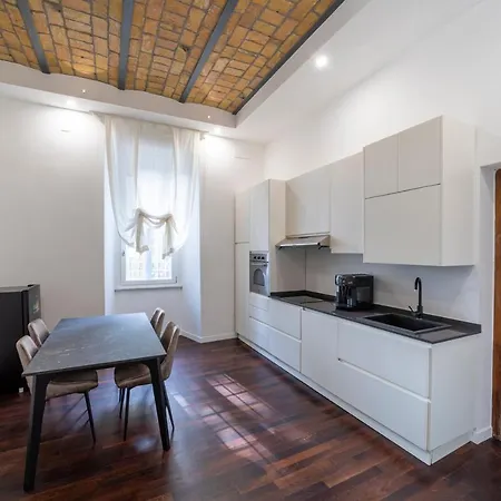 Domus Aurea And * רומא