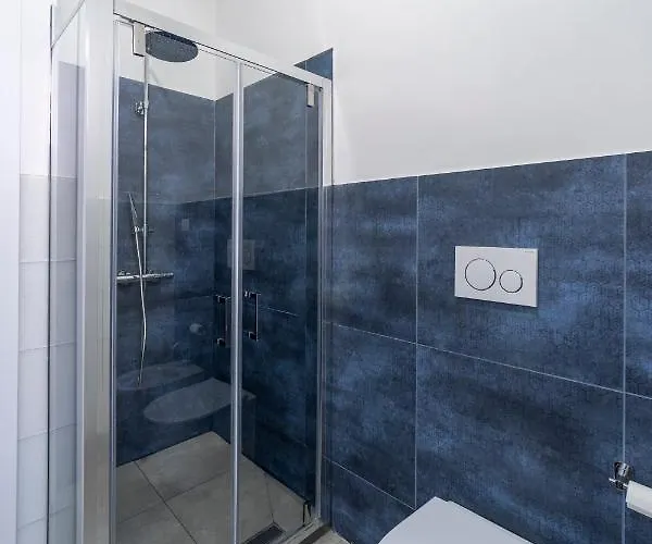 Domus Aurea And דירה *