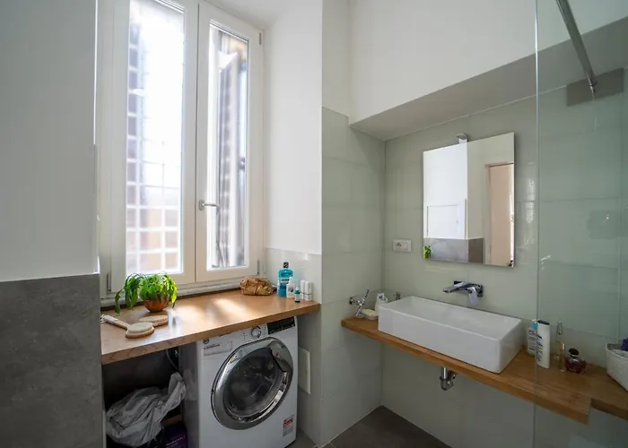 Domus Aurea And דירה